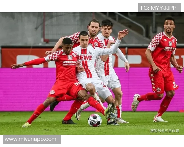 德乙焦点战科隆主场迎战德累斯顿双方争夺关键三分